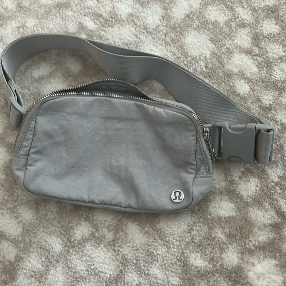 Space gray lulu bag